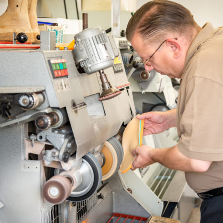 Einlagenproduktion in der hauseigenen Werkstatt